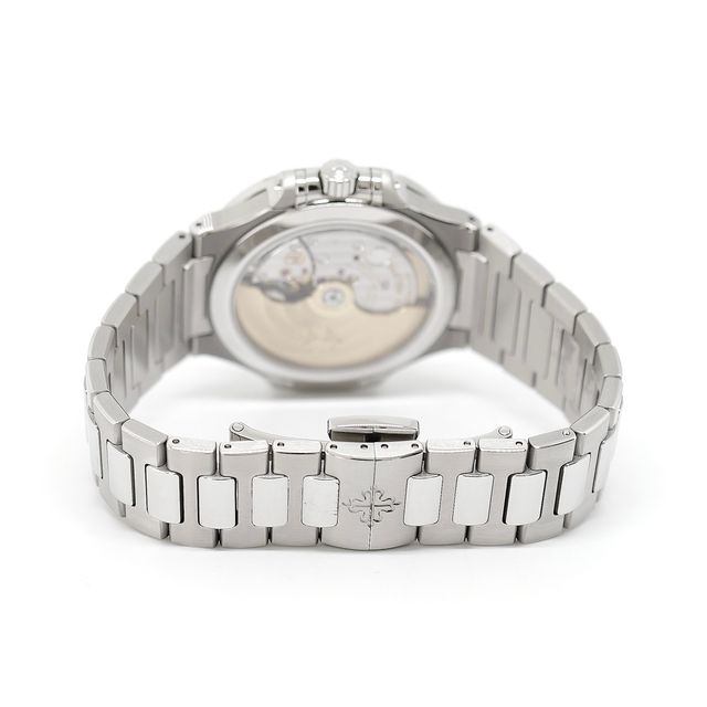 Patek Philippe Nautilus 7118/1A-001 Image 3